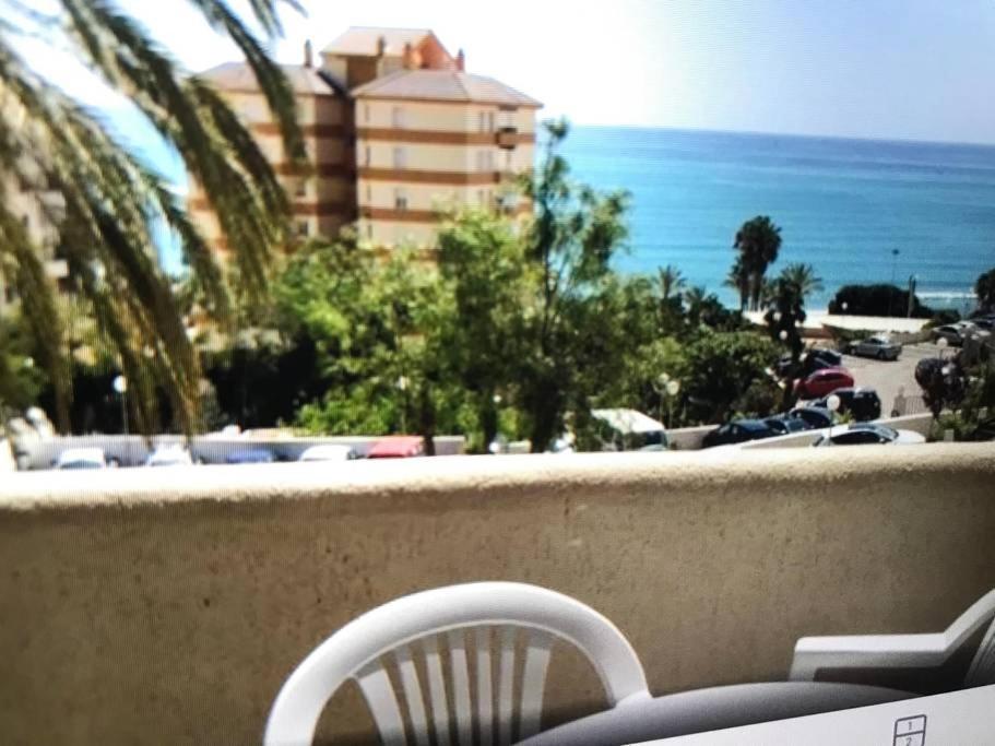 Studio Benalbeach Apartment Benalmadena Bagian luar foto